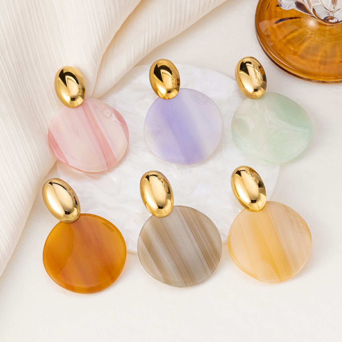 Fashion colorful roune piece acrylic stainless steel earrings