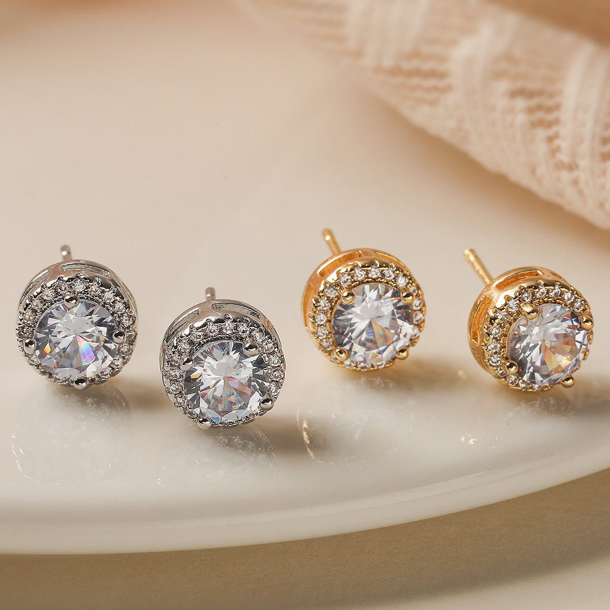 18KG classic round shape diamond earrings copper earrings
