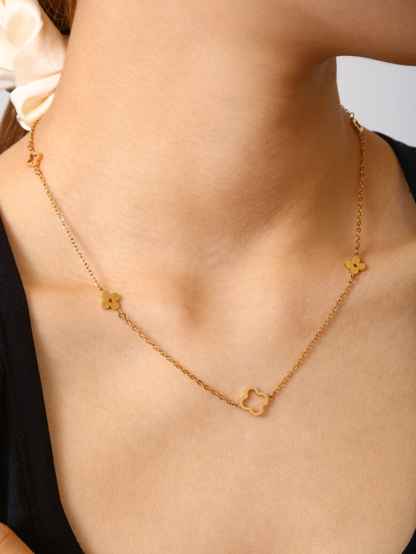 Dainty hollow out four leaf flower stainless steel necklace