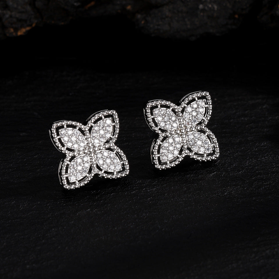 18KG diamond clover studs earrings copper earrings