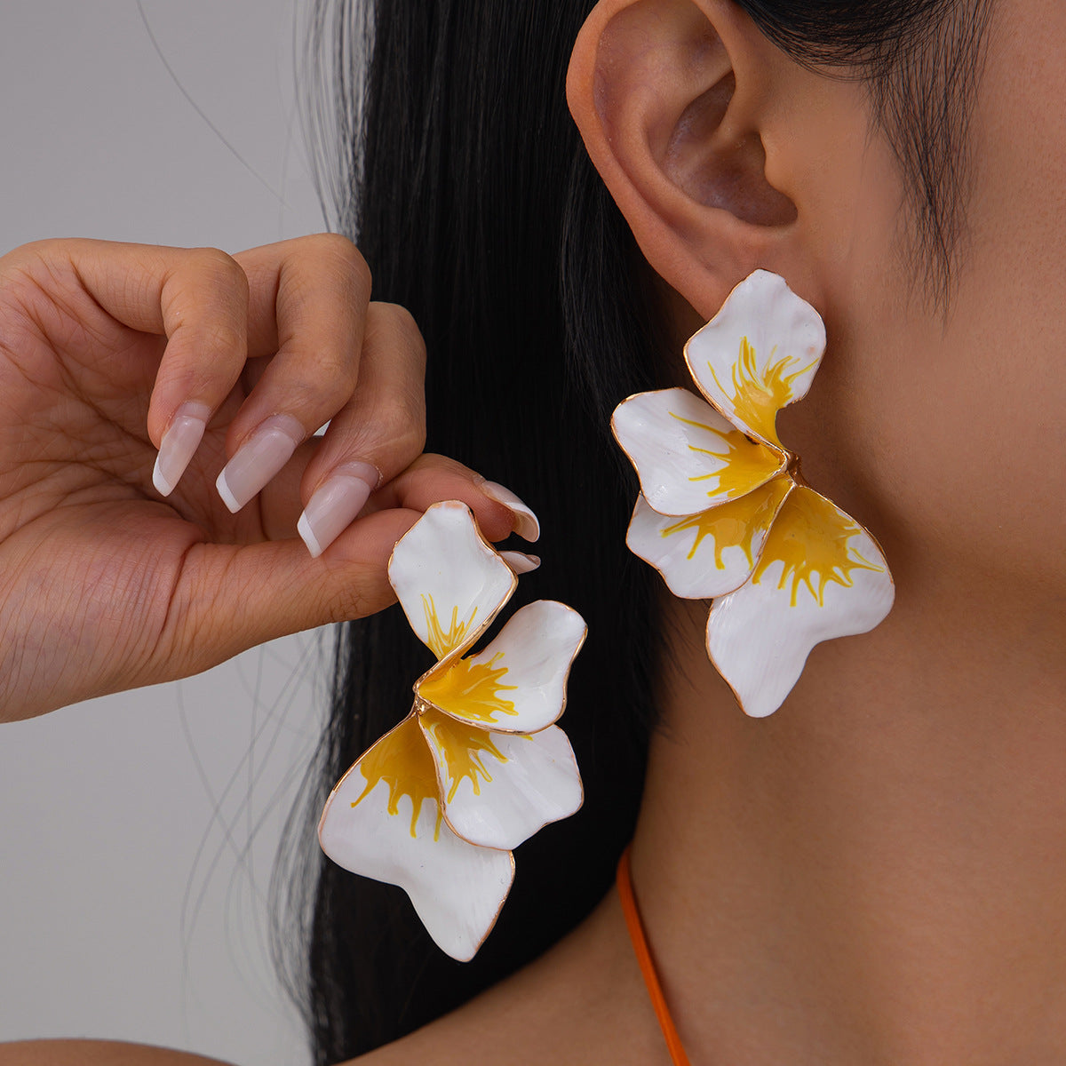 Sweet wind gradient powder petals drop oil earrings oversize earrings